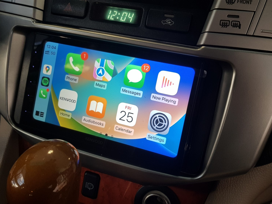 Εγκατάσταση oθόνης 2Din Kenwood και οθόνες πίσω καθισμάτων σε Lexus RX 400H