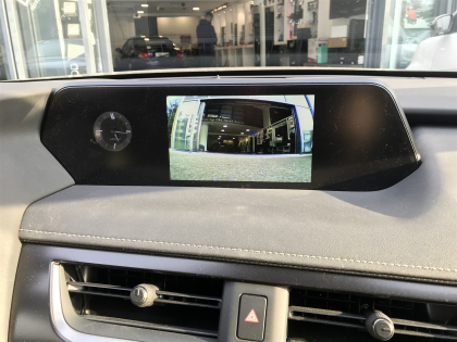 Εγκατάσταση Interface σε εργοστασιακή οθόνη του Lexus UX 250 Hybrid