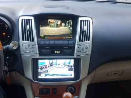 Αντικατάσταση της εργοστασιακής πηγής με οθόνη της Pioneer σε Lexus RX 400