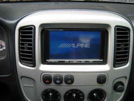 Εγκατάσταση οθόνης 2Din Alpine σε Ford Maverick