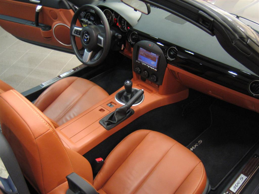 Εγκατάσταση οθόνης 2Din Alpine σε Mazda MX-5 του 2006