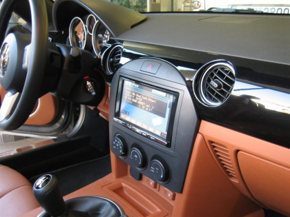 Εγκατάσταση οθόνης 2Din Alpine σε Mazda MX-5 του 2006