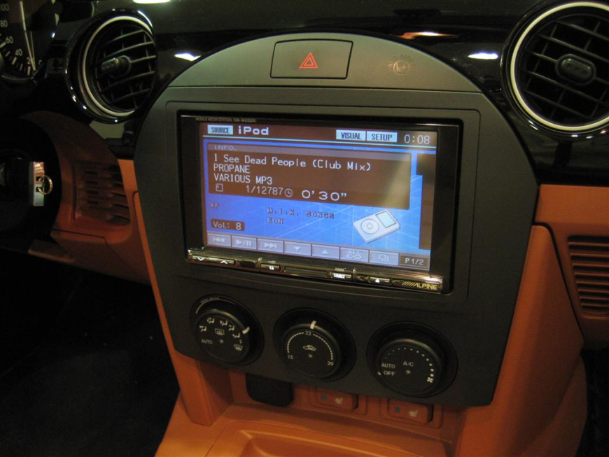 Εγκατάσταση οθόνης 2Din Alpine σε Mazda MX-5 του 2006