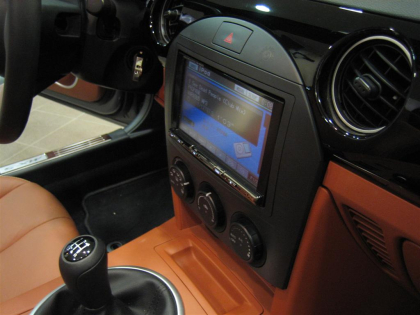 Εγκατάσταση οθόνης 2Din Alpine σε Mazda MX-5 του 2006