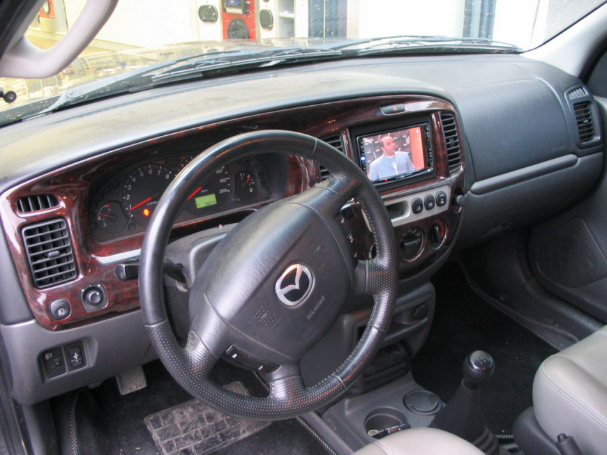 Εγκατάσταση οθόνης 2Din Kenwood σε Mazda Tribute