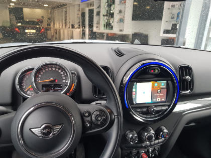 Αναβάθμιση εργοστασιακής οθόνης με Ασύρματο Wireless Apple CarPlay/Android Auto σε Mini Countryman S Model YW11 Series (F60) του 2019