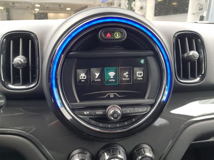 Αναβάθμιση εργοστασιακής οθόνης με Ασύρματο Wireless Apple CarPlay/Android Auto σε Mini Countryman S Model YW11 Series (F60) του 2019