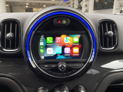 Αναβάθμιση εργοστασιακής οθόνης με Ασύρματο Wireless Apple CarPlay/Android Auto σε Mini Countryman S Model YW11 Series (F60) του 2019