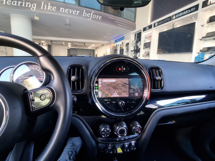 Αναβάθμιση εργοστασιακής οθόνης με Ασύρματο Wireless Apple CarPlay/Android Auto σε Mini Countryman S Model YW11 Series (F60) του 2019