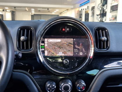 Αναβάθμιση εργοστασιακής οθόνης με Ασύρματο Wireless Apple CarPlay/Android Auto σε Mini Countryman S Model YW11 Series (F60) του 2019