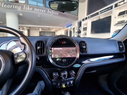 Αναβάθμιση εργοστασιακής οθόνης με Ασύρματο Wireless Apple CarPlay/Android Auto σε Mini Countryman S Model YW11 Series (F60) του 2019