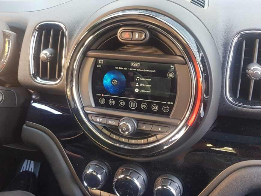 Αναβάθμιση εργοστασιακής οθόνης με Ασύρματο Wireless Apple CarPlay/Android Auto σε Mini Countryman (F60) 