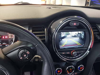 Αναβάθμιση εργοστασιακής οθόνης με Ασύρματο Wireless Apple CarPlay/Android Auto σε Mini Cooper (F56)