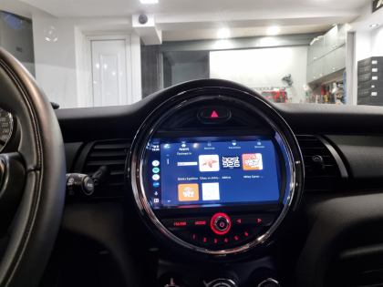 Αντικατάσταση της εργοστασιακής πηγής ήχου με Multimedia Οθόνη της Bizzar σε Mini Cooper One (F56)