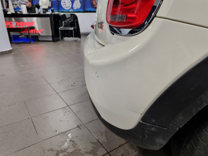 Αντικατάσταση της εργοστασιακής πηγής ήχου με Multimedia Οθόνη της Bizzar σε Mini Cooper One (F56)