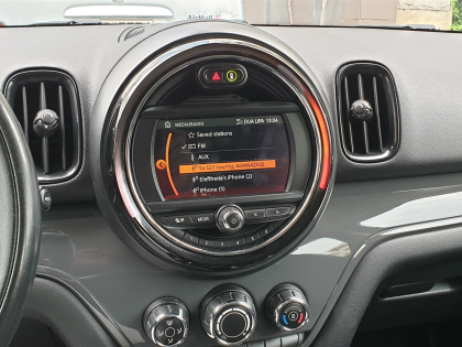 Αναβάθμιση εργοστασιακής οθόνης με Ασύρματο Wireless Apple CarPlay/Android Auto σε Mini Countryman (F60) του 2022