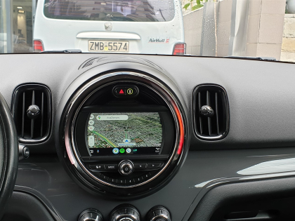 Αναβάθμιση εργοστασιακής οθόνης με Ασύρματο Wireless Apple CarPlay/Android Auto σε Mini Countryman (F60) του 2022