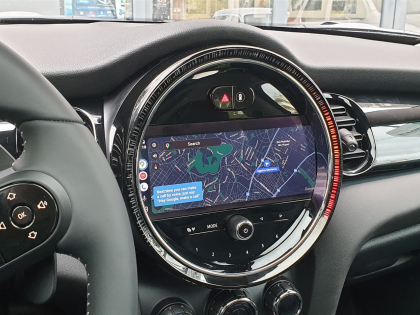 Αναβάθμιση εργοστασιακής οθόνης με Ασύρματο Wireless Apple CarPlay/Android Auto σε Mini Cooper S (F56) του 2023