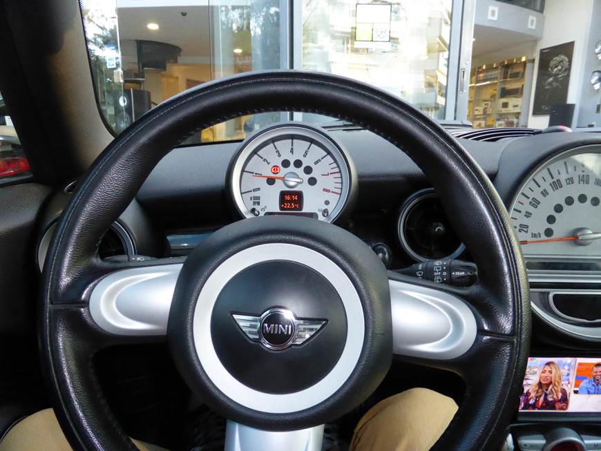 Εγκατάσταση οθόνης LM-C802 σε Mini Cooper S 