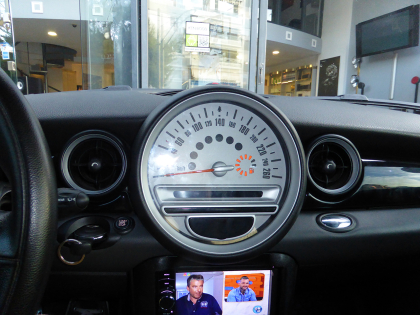 Εγκατάσταση οθόνης LM-C802 σε Mini Cooper S 