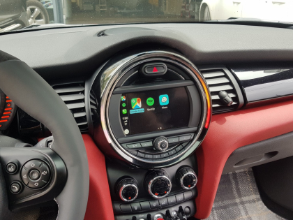 Αναβάθμιση εργοστασιακής οθόνης με Ασύρματο Wireless Apple CarPlay/Android Auto σε Mini Cooper (F56)