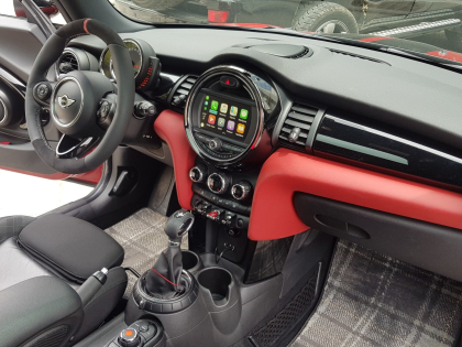 Αναβάθμιση εργοστασιακής οθόνης με Ασύρματο Wireless Apple CarPlay/Android Auto σε Mini Cooper (F56)