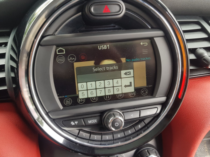 Αναβάθμιση εργοστασιακής οθόνης με Ασύρματο Wireless Apple CarPlay/Android Auto σε Mini Cooper (F56)