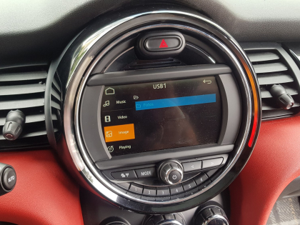 Αναβάθμιση εργοστασιακής οθόνης με Ασύρματο Wireless Apple CarPlay/Android Auto σε Mini Cooper (F56)