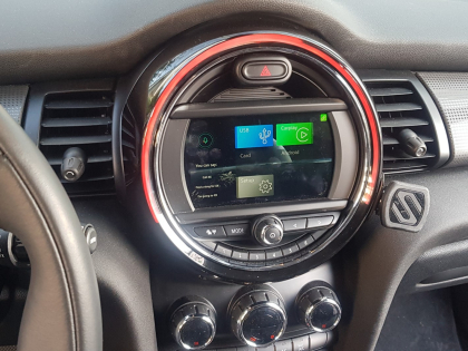 Αναβάθμιση εργοστασιακής οθόνης με Ασύρματο Wireless Apple CarPlay/Android Auto σε Mini Cooper (F56)