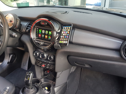 Αναβάθμιση εργοστασιακής οθόνης με Ασύρματο Wireless Apple CarPlay/Android Auto σε Mini Cooper (F56)