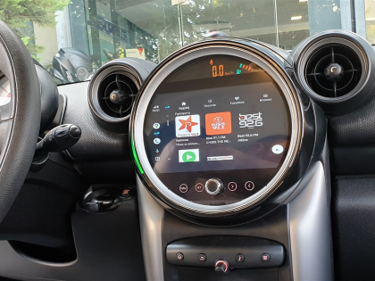 Αντικατάσταση της εργοστασιακής πηγής ηχου με Multimedia Οθόνη της Bizzar σε Mini Countryman (F60)