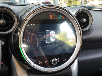 Αντικατάσταση της εργοστασιακής πηγής ηχου με Multimedia Οθόνη της Bizzar σε Mini Countryman (F60)