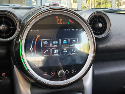 Αντικατάσταση της εργοστασιακής πηγής ηχου με Multimedia Οθόνη της Bizzar σε Mini Countryman (F60)