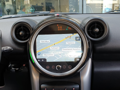 Αντικατάσταση της εργοστασιακής πηγής ηχου με Multimedia Οθόνη της Bizzar σε Mini Countryman (F60)