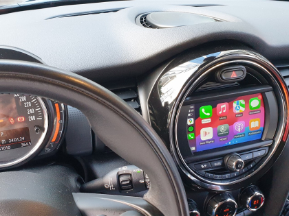 Αναβάθμιση εργοστασιακής οθόνης με Ασύρματο Wireless Apple CarPlay/Android Auto σε Mini Cooper (F56) του 2020 