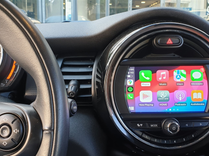 Αναβάθμιση εργοστασιακής οθόνης με Ασύρματο Wireless Apple CarPlay/Android Auto σε Mini Cooper (F56) του 2020 