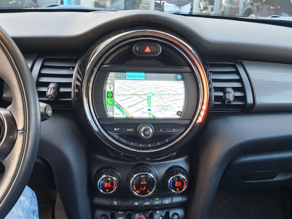 Αναβάθμιση εργοστασιακής οθόνης με Ασύρματο Wireless Apple CarPlay/Android Auto σε Mini Cooper (F56) του 2020 