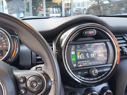 Αναβάθμιση εργοστασιακής οθόνης με Ασύρματο Wireless Apple CarPlay/Android Auto σε Mini Cooper (F56) του 2020 