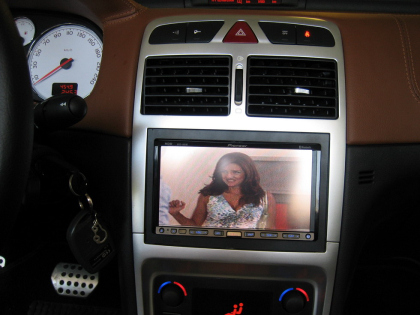 Εγκατάσταση οθόνης 2Din Pioneer σε Peugeot 307 CC