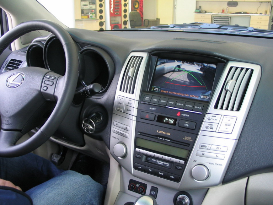 Εγκατάσταση οθονών Eton και Play Station 2 Slim σε  Lexus RX 400 Hybrid