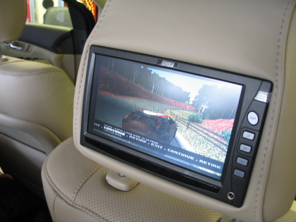 Εγκατάσταση οθονών Eton και Play Station 2 Slim σε  Lexus RX 400 Hybrid