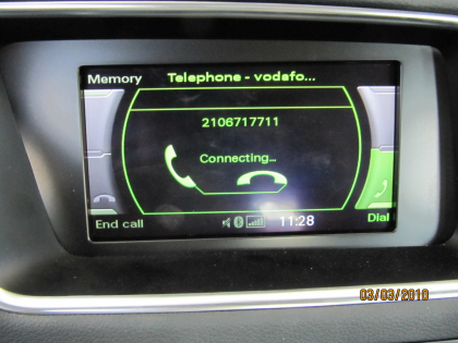 Τοποθέτηση interface στην εργοστασιακή οθόνη του Αudi​​​​​​​ Q5, για την δημιουργία εισόδου εικόνας και ήχου