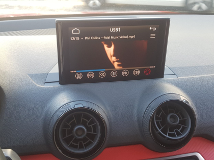 Αναβάθμιση εργοστασιακής οθόνης με Ασύρματο Wireless Apple CarPlay/Android Auto σε Audi Q2 GA