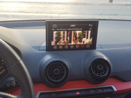 Αναβάθμιση εργοστασιακής οθόνης με Ασύρματο Wireless Apple CarPlay/Android Auto σε Audi Q2 GA