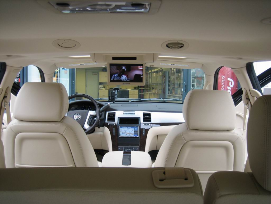 Εγκατάσταση 2Din Kenwood οθόνης σε Cadillac Escalade