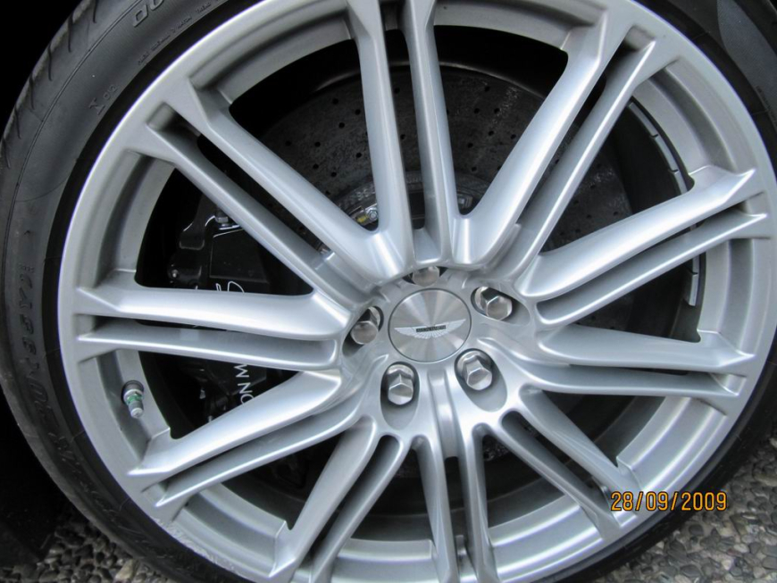 Εγκατάσταση Laser Jammer Blinder σε Aston Martin Vantage DB9 (MX45)