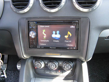 Εγκατάσταση οθόνης 2Din Pioneer σε Audi TT Quatro.
