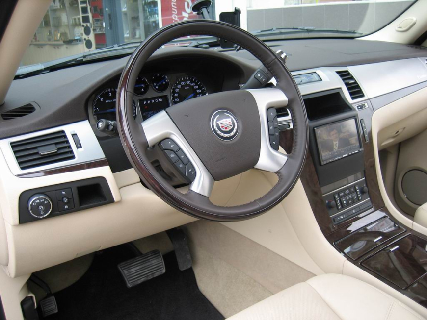 Εγκατάσταση 2Din Kenwood οθόνης σε Cadillac Escalade