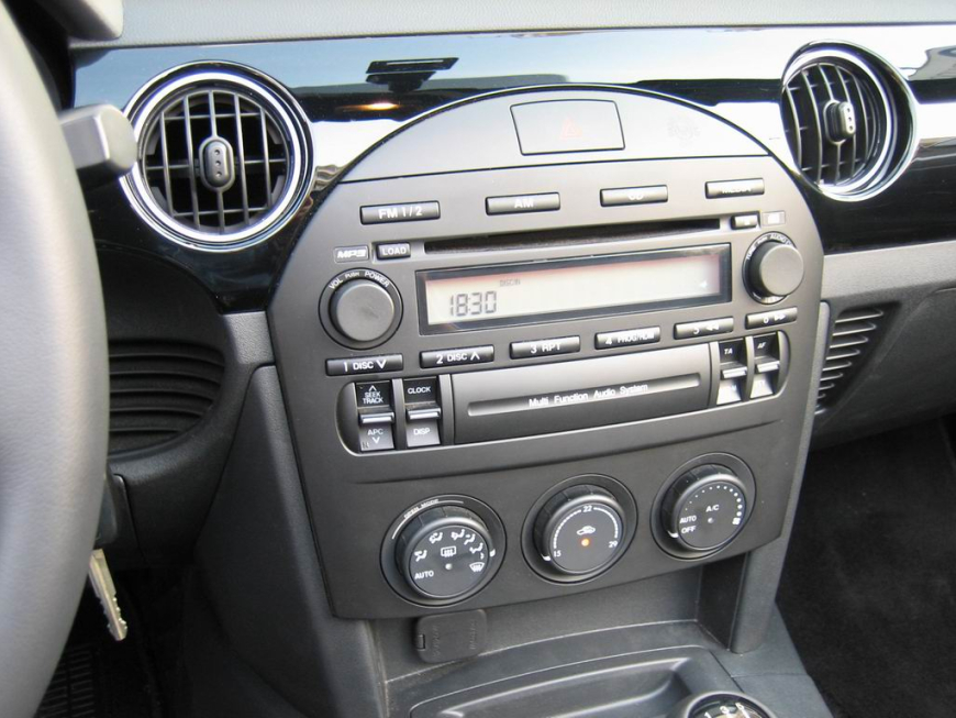 Εγκατάσταση οθόνης 2Din Kenwood σε Mazda Miata MX5