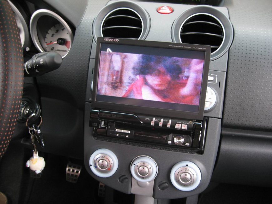 Εγκατάσταση οθόνης 1Din Kenwood σε Mitsubishi Colt